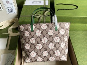 品牌：GUCCI 型號 410812尺寸 21*20*10cm顏色 圖案 綠pvc古奇￥880