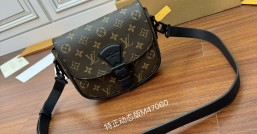 LV M47060 當季新款 MONTSOURIS 小號郵差包