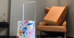 LV路易威登繽紛水彩Horizon 55 拉桿箱¥5280.00