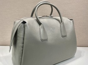 PRADA普拉達高仿原單進口小牛皮新款旅行包2VC035¥2980.00