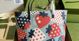 兒童包410812 尺寸 21*20*10cm 顏色 草莓 GUUCCCI 古奇￥880