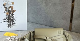 LOEWE升級版字母寛肩帶馬鞍包MiniGateDual手袋 0672