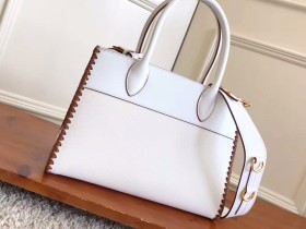 PRADA普拉達高仿正品級進口十字紋牛皮手提包1BA102¥2980.00
