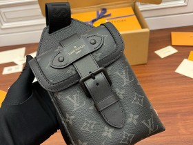 LV M45912斜挎包 SAUMUR SLINGBAG¥1,680.00