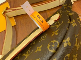 Louis Vuitton LV Bumbag Monogram腰包 M43644¥1,680.00