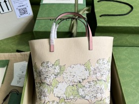 配全套原廠綠盒包裝 G G 春夏新款mini購物袋GUUCCCI 古奇￥880