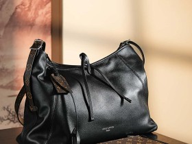 LV原單包包 M25143 CarryAll MM爆款𝐶𝑎𝑟𝑟𝑦𝑎𝑙𝑙 𝐷𝑎𝑟𝑘黑武士¥3,160.00