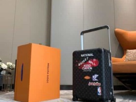LV路易威登xNBA SEASON 2 膠囊繫列 Horizon 55 四輪拉桿箱M20450¥5280.00