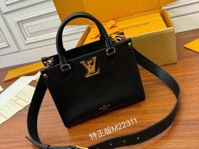 LV A級高品質出品 M22311高仿包 Lock & Go¥2,480.00
