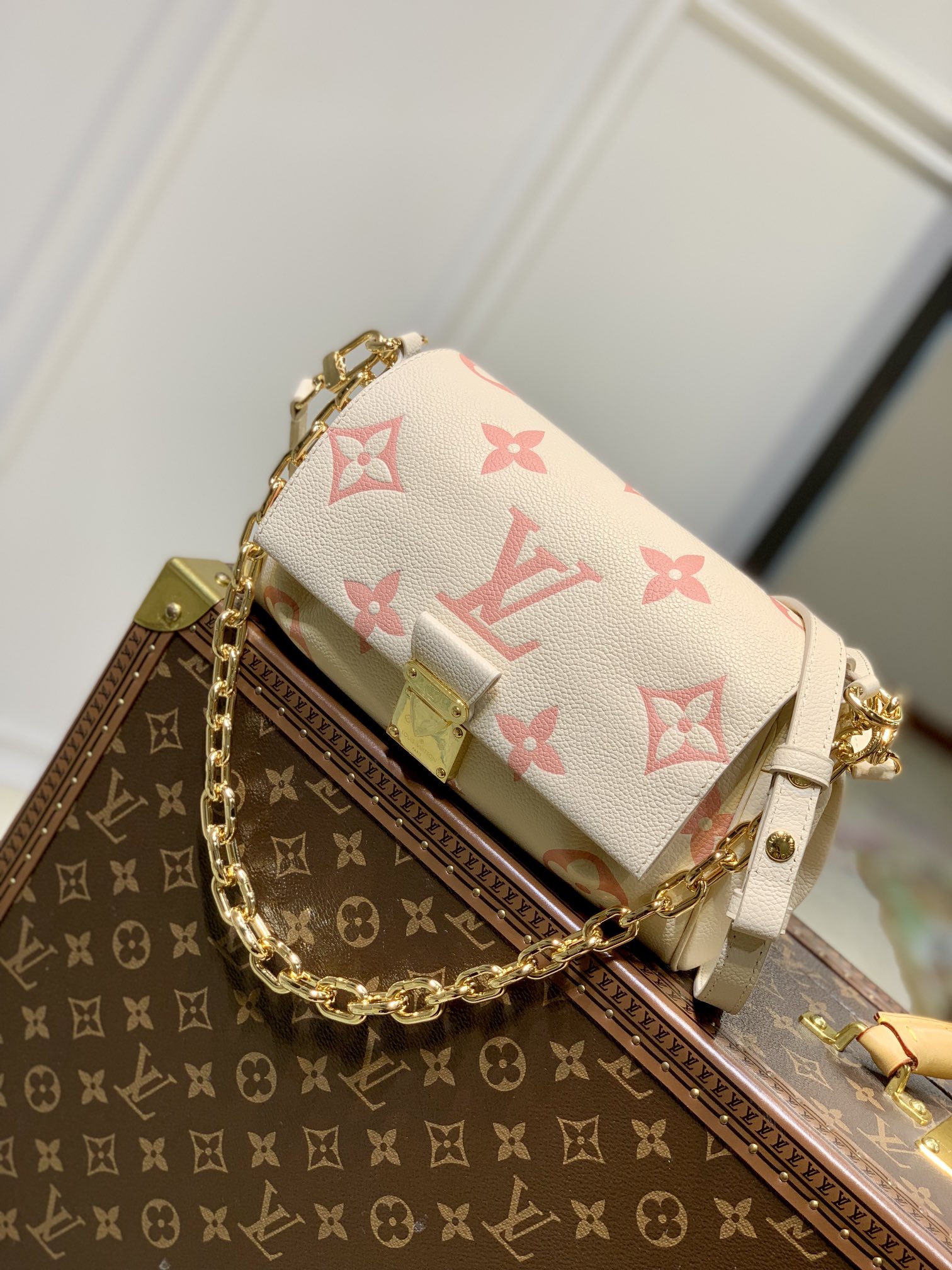 M46393本款 Favorite 手袋LV 路易斯·威登￥ 1780-頂級1:1精品高仿包包香港台灣批發價格推薦微信哪裡買