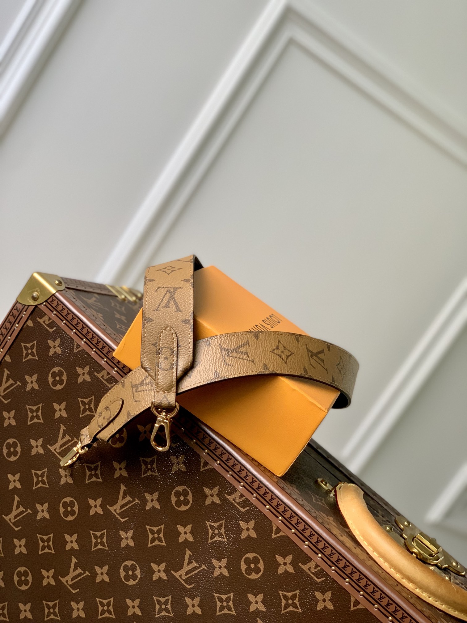 J02549肩帶是打造個人專屬路易威登包袋的不二之選新穎而百搭￥480-頂級1:1精品高仿包包香港台灣批發價格推薦微信哪裡買