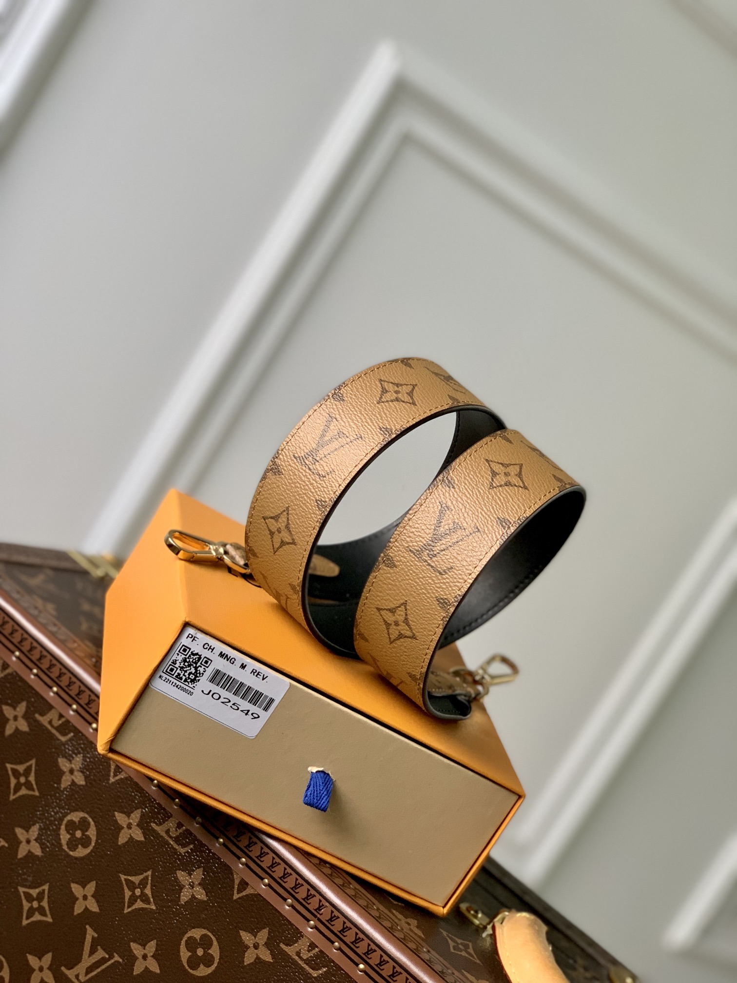 J02549肩帶是打造個人專屬路易威登包袋的不二之選新穎而百搭￥480-頂級1:1精品高仿包包香港台灣批發價格推薦微信哪裡買