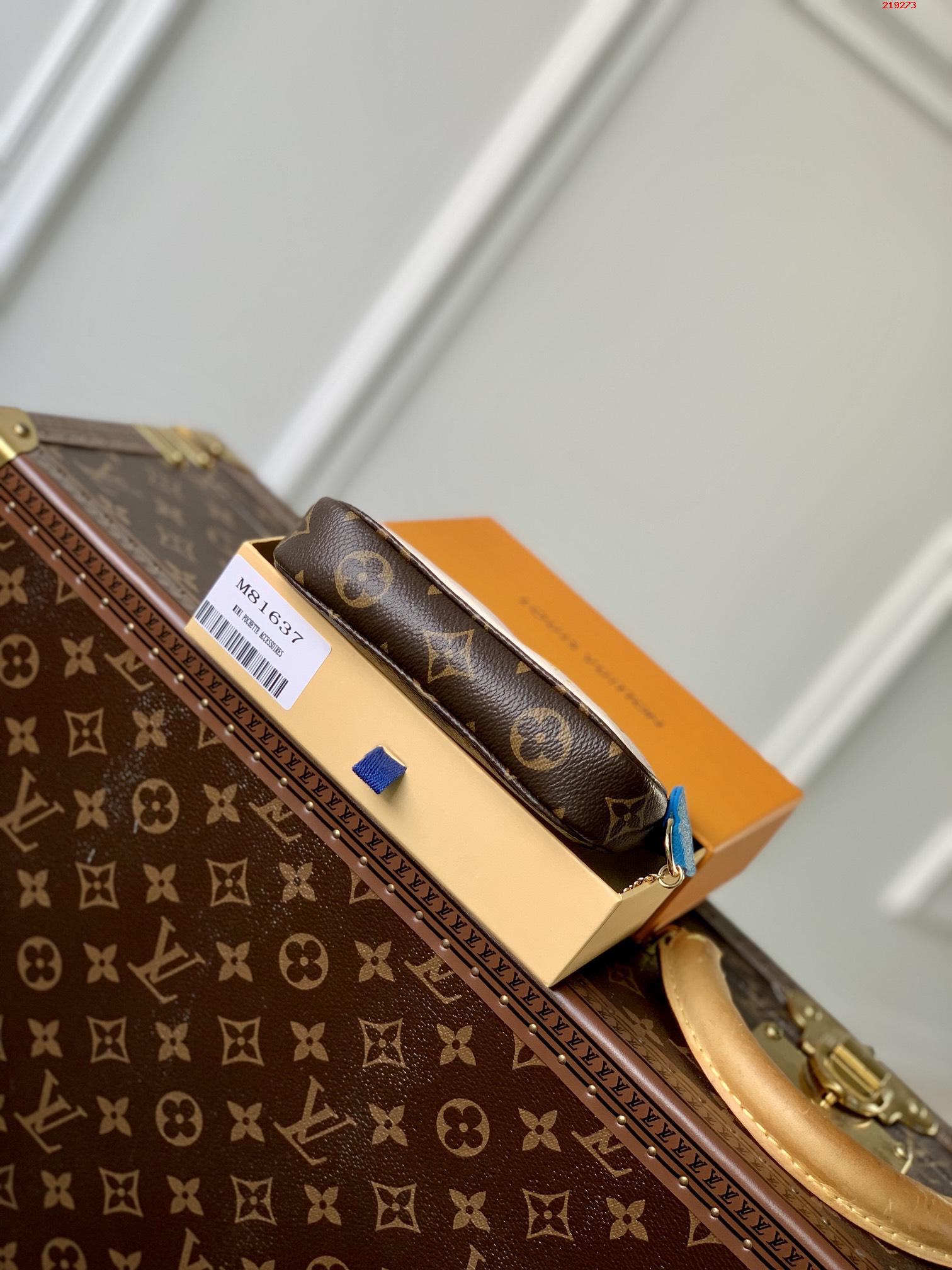 M81637藍色 Mini Pochette Accessoires 手拿包LV 路易斯·威登￥ 580-頂級1:1精品高仿包包香港台灣批發價格推薦微信哪裡買
