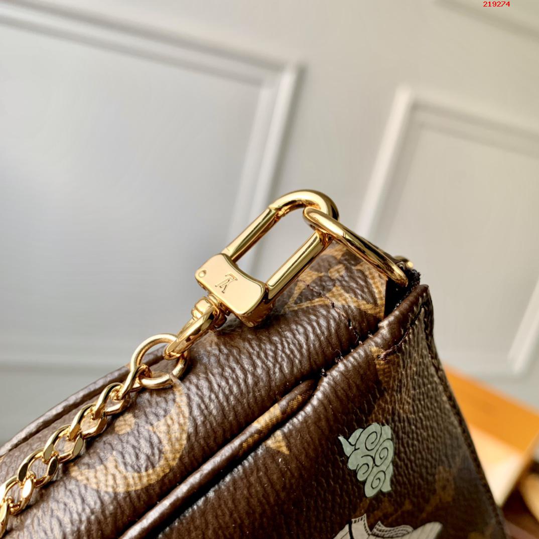 LV 路易斯·威登M81760粉色Mini Pochette Accessoires 手拿包￥ 580-頂級1:1精品高仿包包香港台灣批發價格推薦微信哪裡買