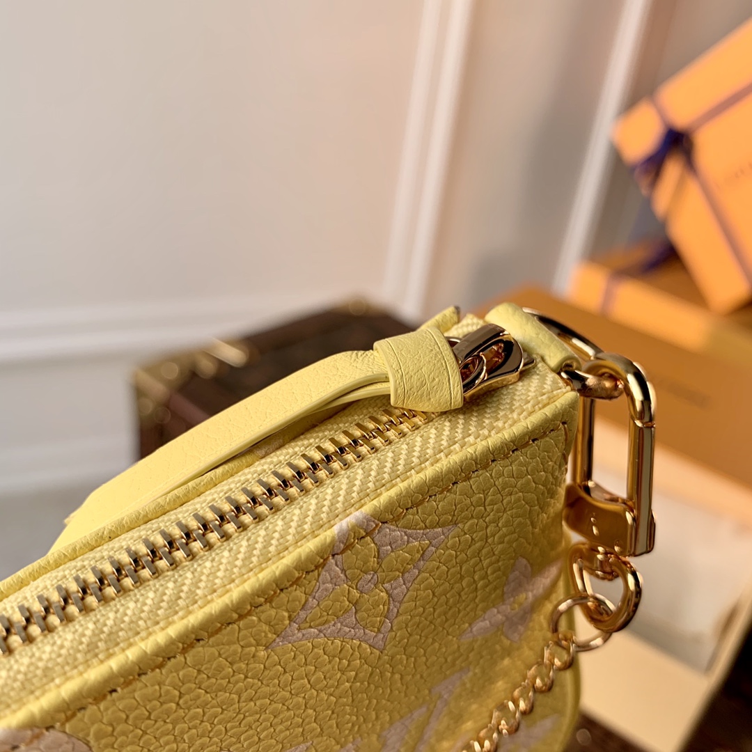 原單M46129 母親節特別款 Mini Pochette Accessoires 手拿包LV 路易斯·威登￥ 680-頂級1:1精品高仿包包香港台灣批發價格推薦微信哪裡買