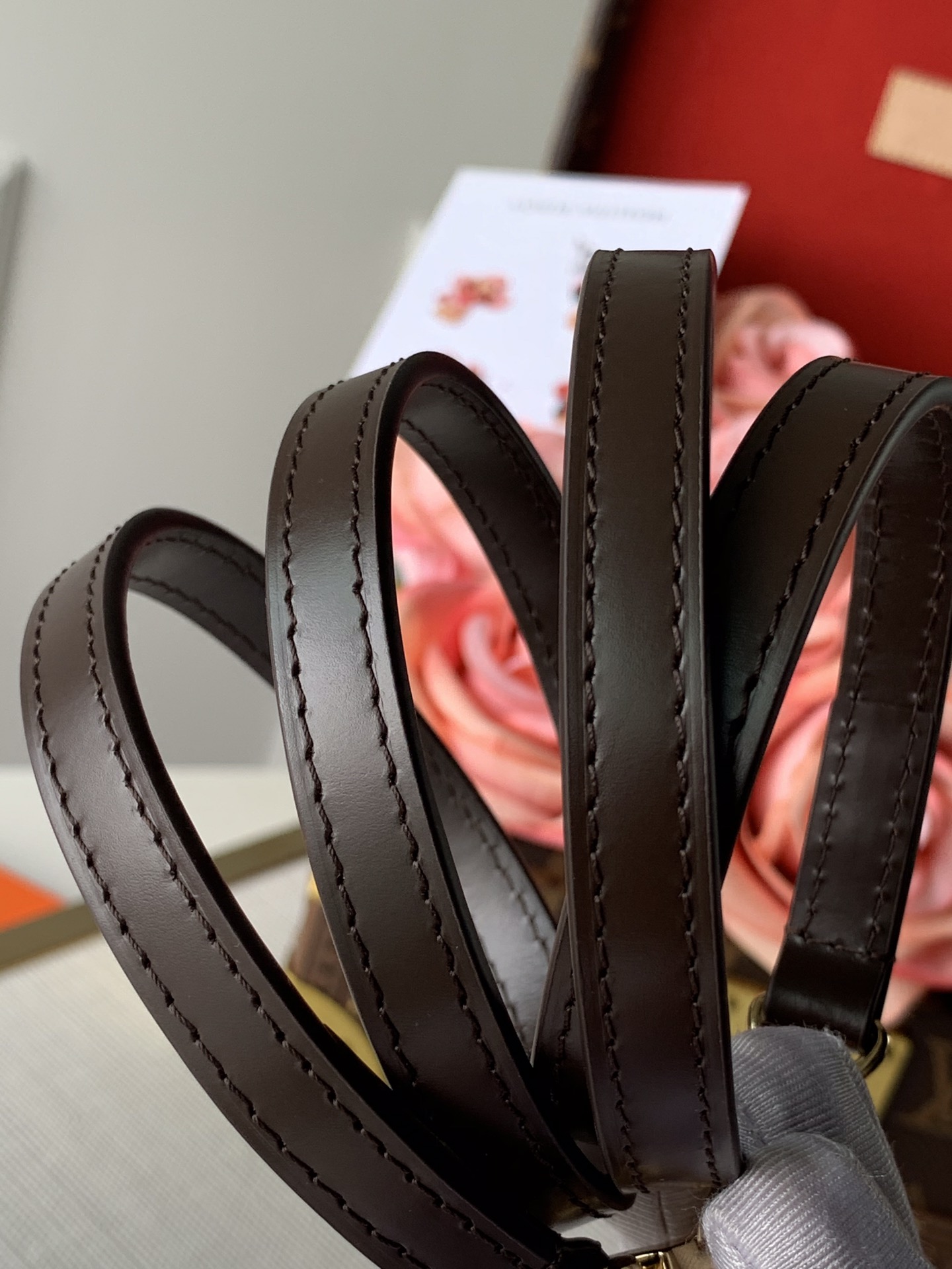 LV原單 N41207咖啡格 帆佈制成的一款小巧輕便的手袋 路易斯·威登￥ 780-頂級1:1精品高仿包包香港台灣批發價格推薦微信哪裡買