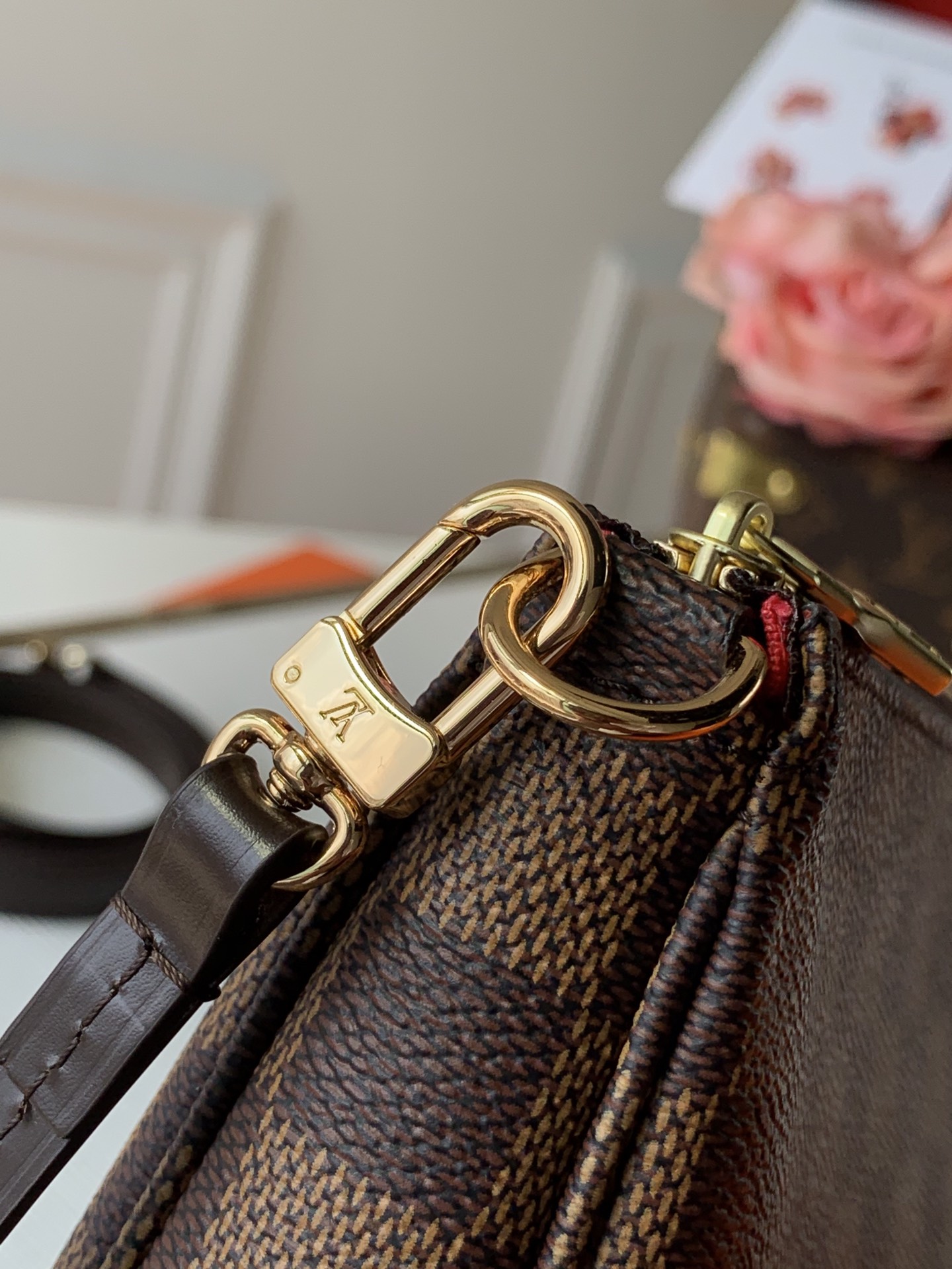 LV原單 N41207咖啡格 帆佈制成的一款小巧輕便的手袋 路易斯·威登￥ 780-頂級1:1精品高仿包包香港台灣批發價格推薦微信哪裡買