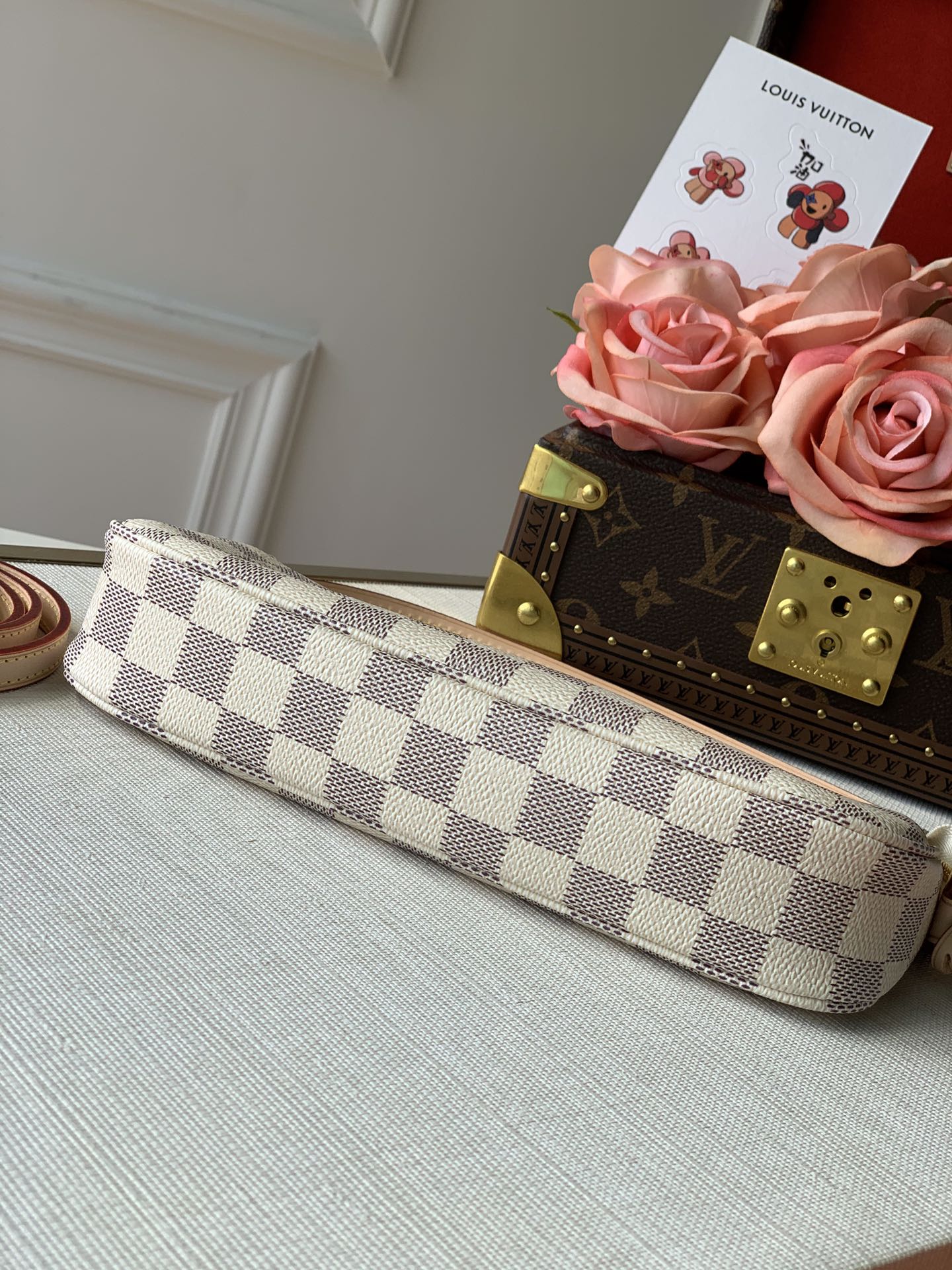 LV 路易斯·威登原單 N41207白格 帆佈制成的一款小巧輕便的手袋￥ 780-頂級1:1精品高仿包包香港台灣批發價格推薦微信哪裡買