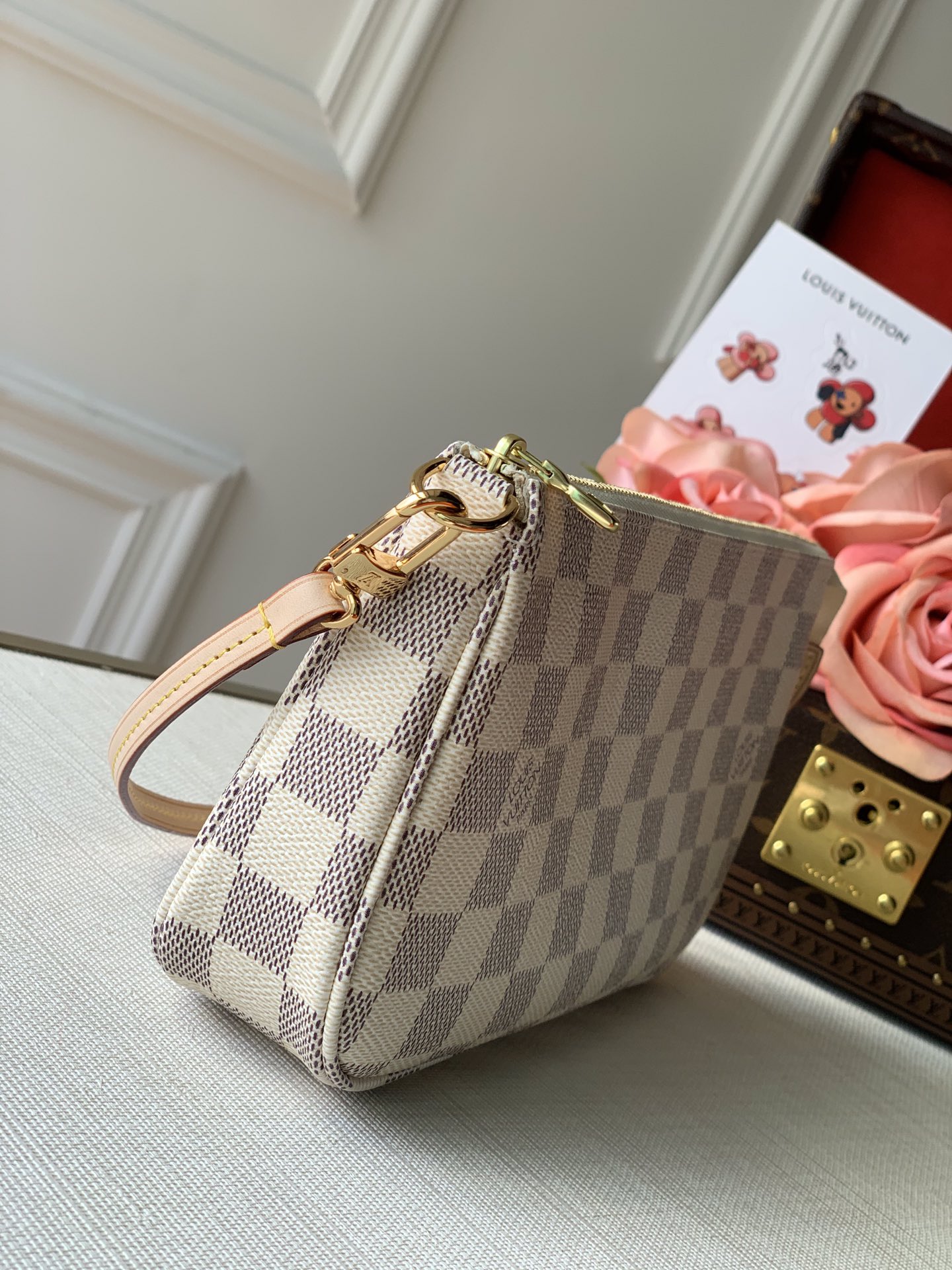 LV 路易斯·威登原單 N41207白格 帆佈制成的一款小巧輕便的手袋￥ 780-頂級1:1精品高仿包包香港台灣批發價格推薦微信哪裡買