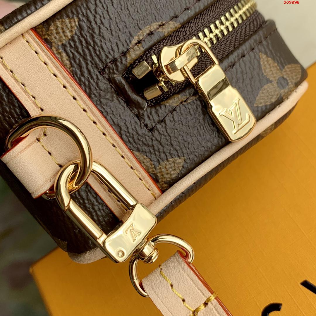 LV 路易斯·威登原單M81339老花化妝包 Spring in the City膠囊繫列￥ 780-頂級1:1精品高仿包包香港台灣批發價格推薦微信哪裡買