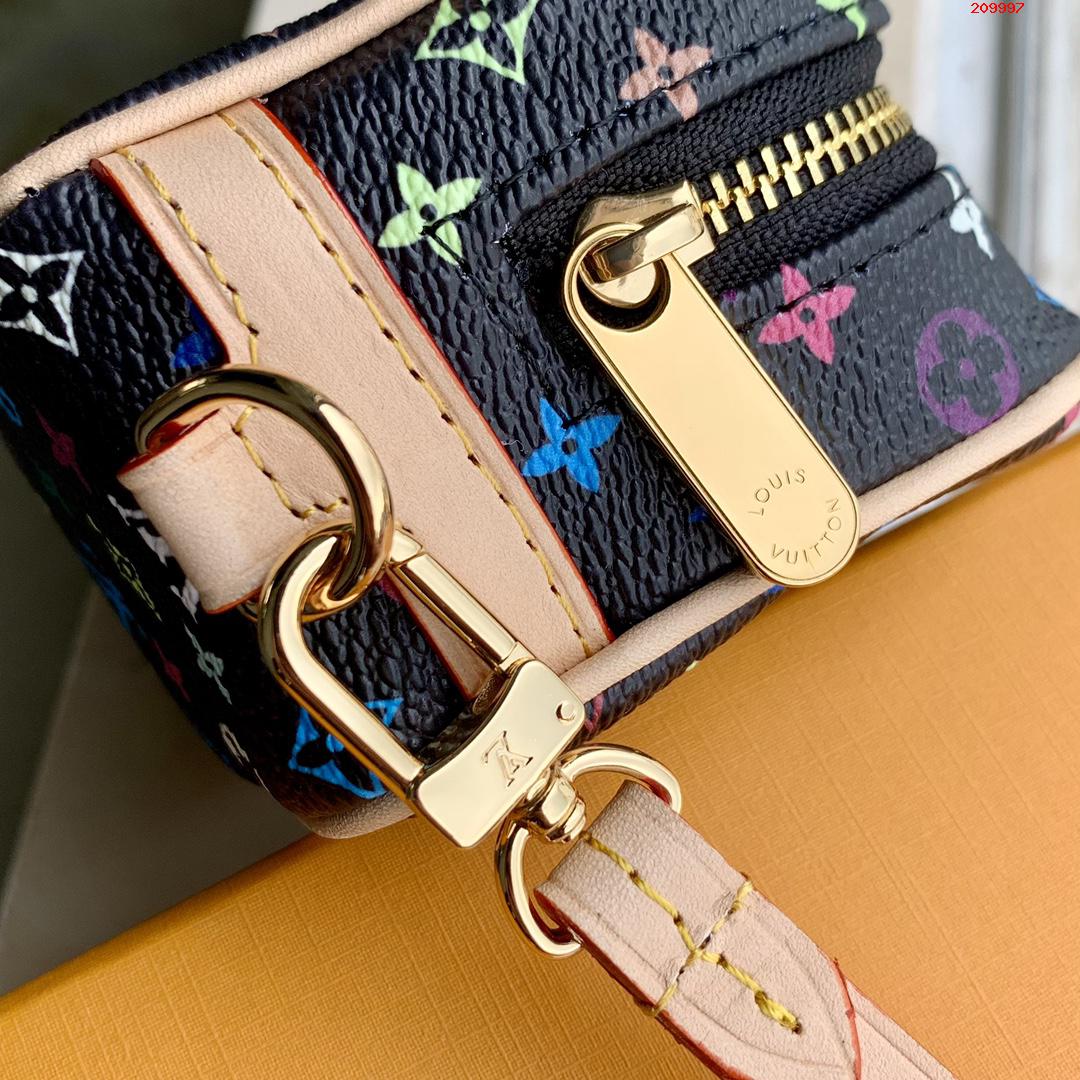 LV 原單M81339黑彩化妝包 Spring in the City膠囊繫列路易斯·威登￥ 780-頂級1:1精品高仿包包香港台灣批發價格推薦微信哪裡買