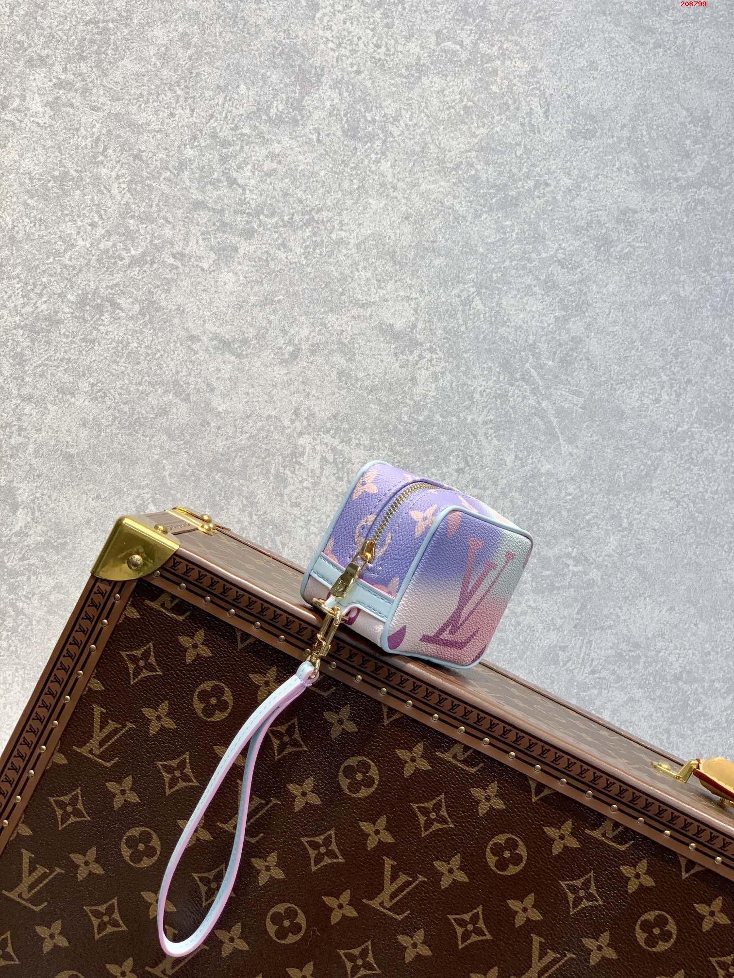 LV原單M81339 化妝包 Spring in the City 膠囊繫列路易斯·威登￥ 880-頂級1:1精品高仿包包香港台灣批發價格推薦微信哪裡買