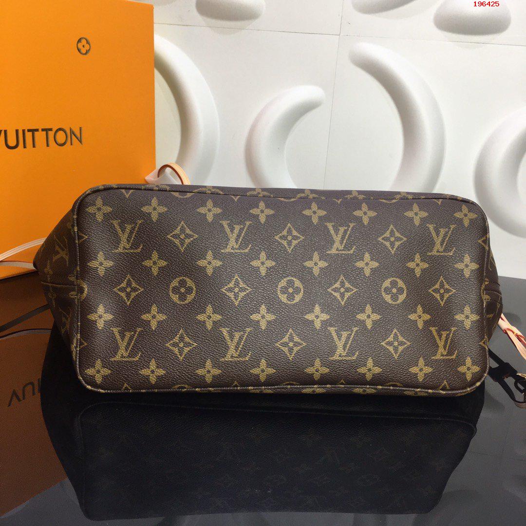 路易威登全新演繹 Neverfull 經典手袋 探索袋內精致細節LV 路易斯·威登￥ 880-頂級1:1精品高仿包包香港台灣批發價格推薦微信哪裡買