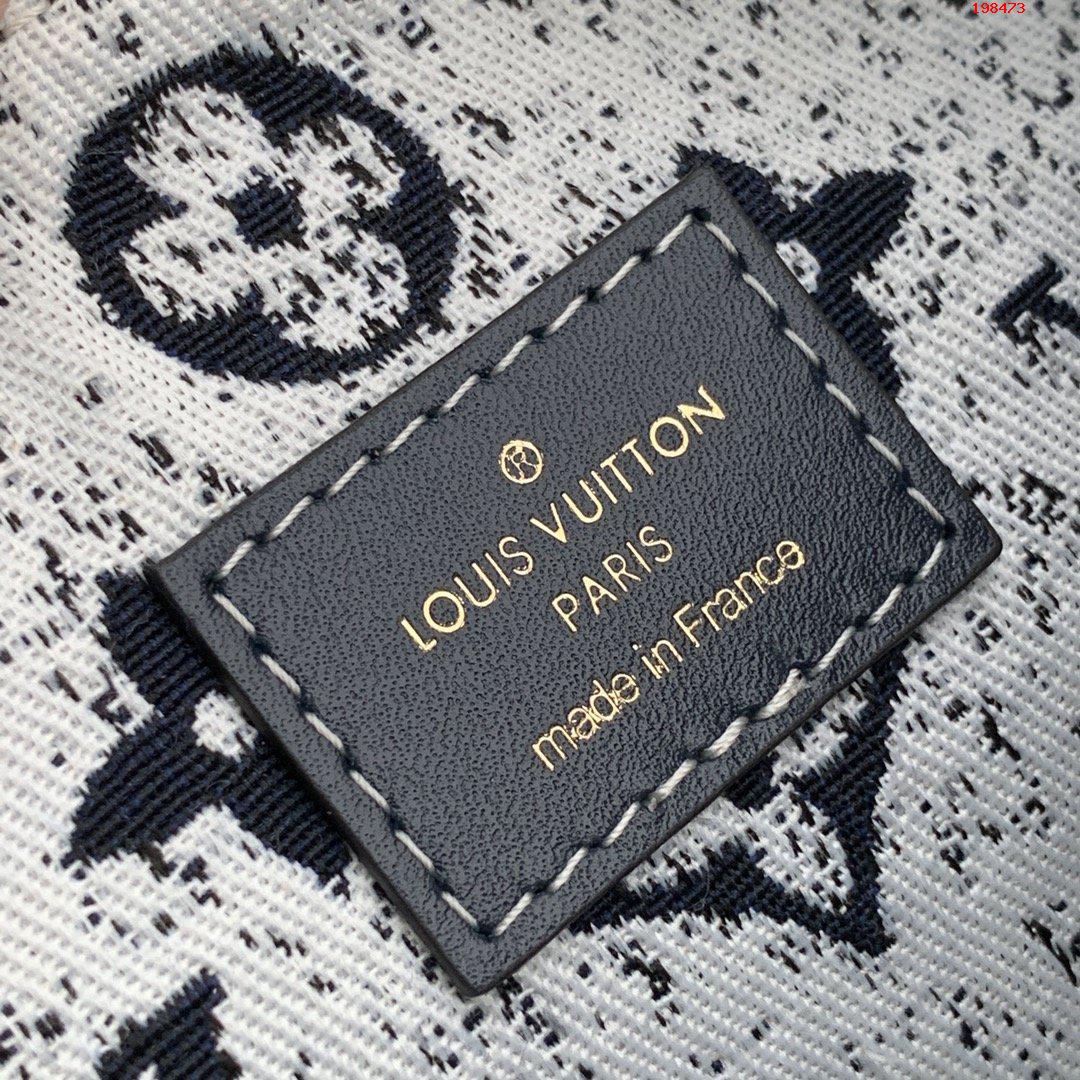 原單 M81168以經典的Monogram帆佈制成的Nano Speedy手袋LV 路易斯·威登￥ 980-頂級1:1精品高仿包包香港台灣批發價格推薦微信哪裡買