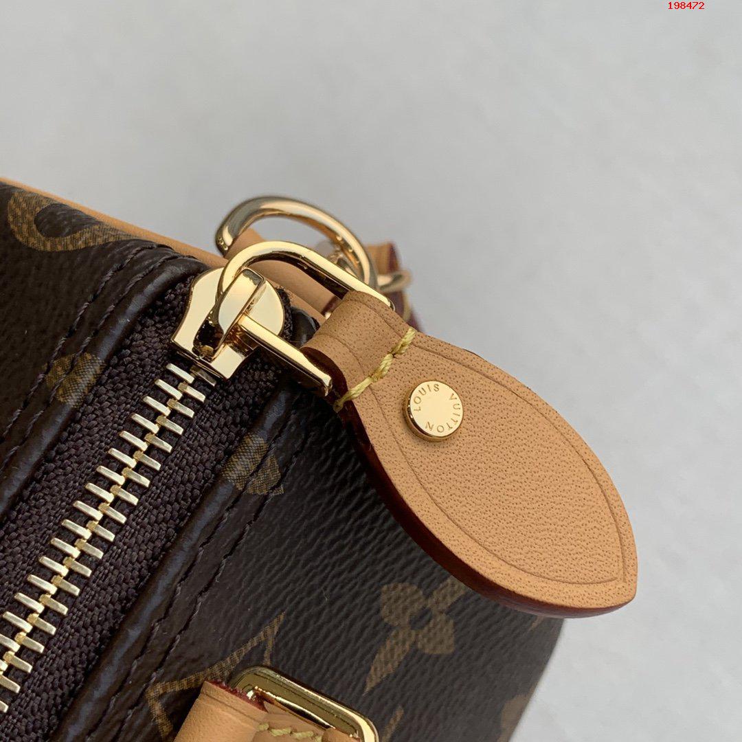 新版NANO SPEEDY 手袋M81085以經典的Monogram帆佈制成的Nano Speedy手袋LV 路易斯·威登￥ 980-頂級1:1精品高仿包包香港台灣批發價格推薦微信哪裡買