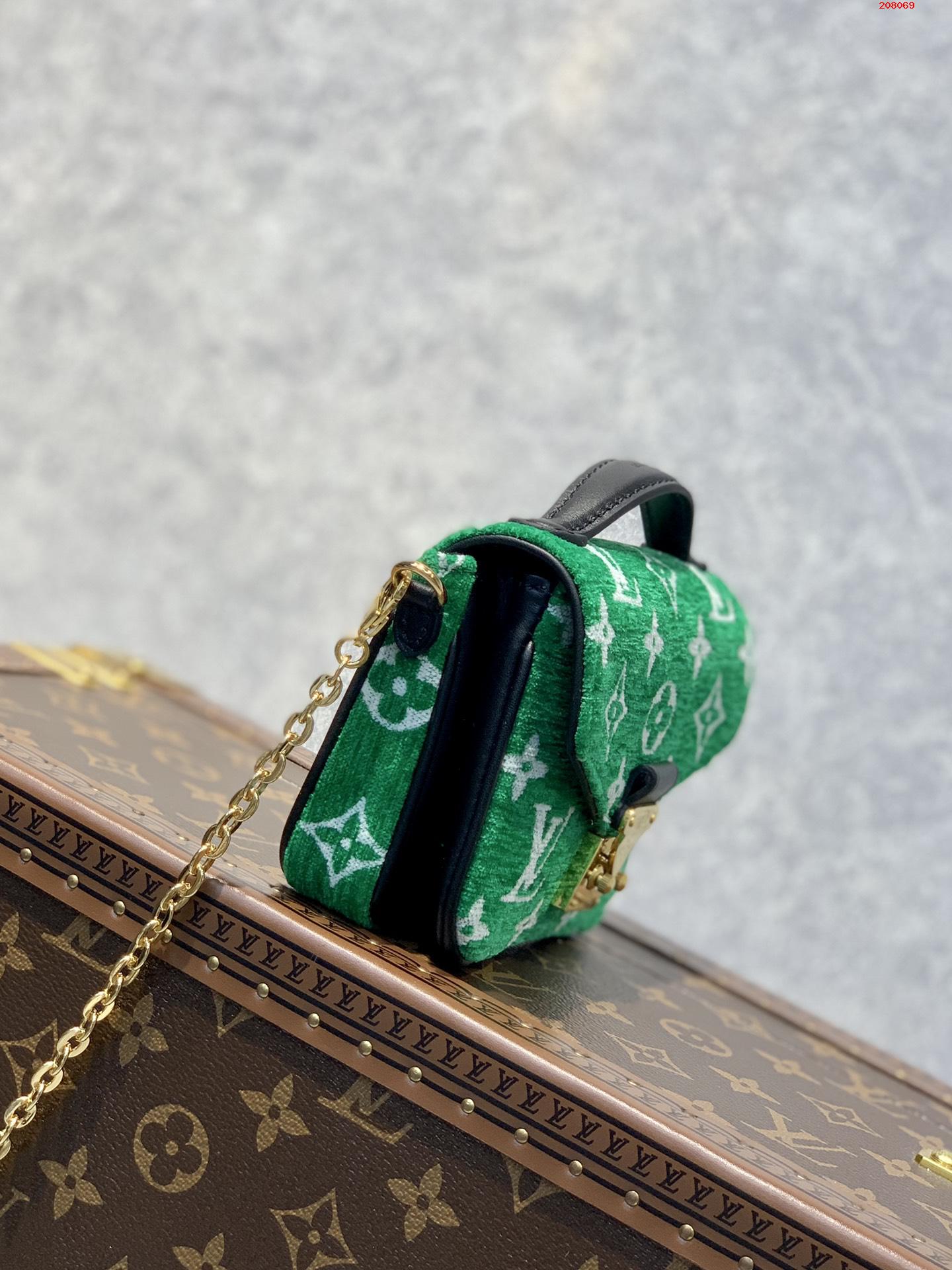 LV原單M81494綠色 本款 Micro Métis 鏈條包來自 LV Match 繫列 路易斯·威登￥980-頂級1:1精品高仿包包香港台灣批發價格推薦微信哪裡買