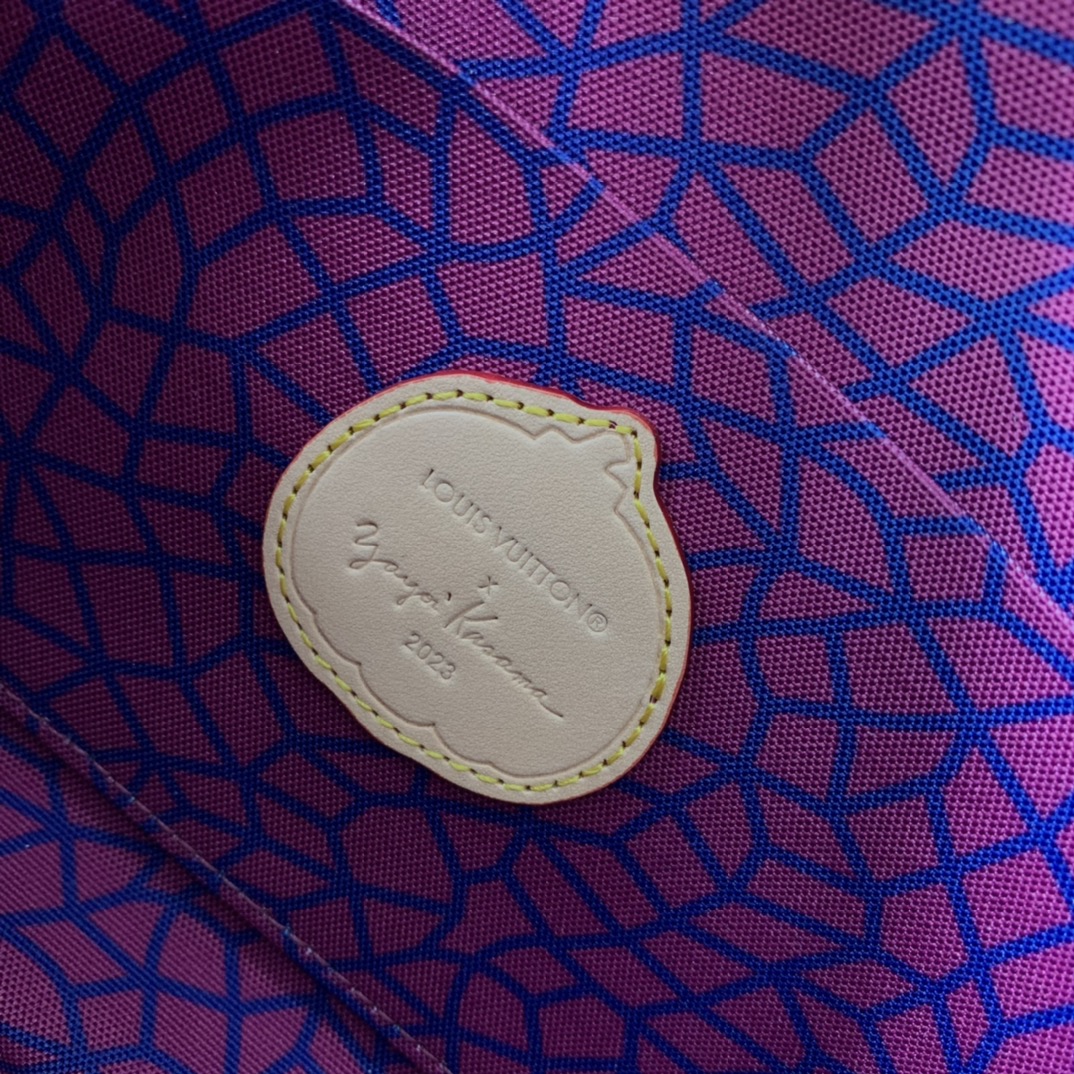 M82108.路易威登 草間彌生 適合合作的卓越新作品繫列LV 路易斯·威登￥980-頂級1:1精品高仿包包香港台灣批發價格推薦微信哪裡買