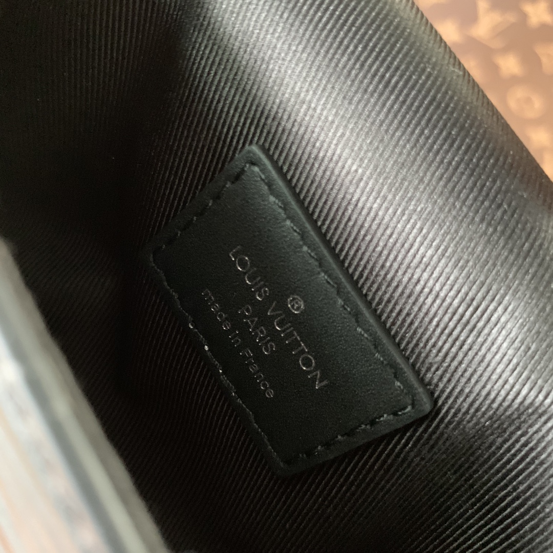 M23837黑色micro steamer 手袋LV 路易斯·威登￥980-頂級1:1精品高仿包包香港台灣批發價格推薦微信哪裡買