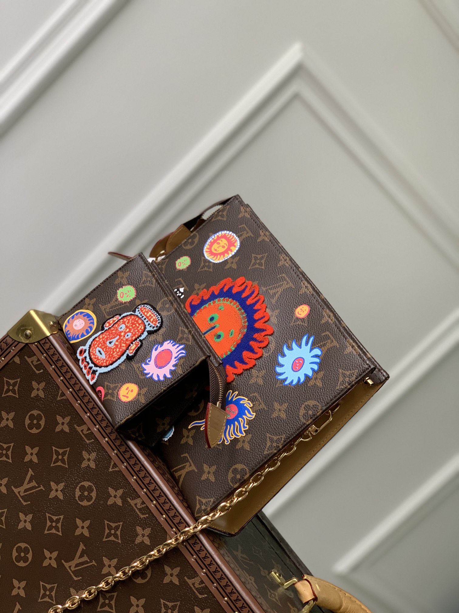 M81982剌繡 CHAIN LV手袋 路易斯·威登￥1480-頂級1:1精品高仿包包香港台灣批發價格推薦微信哪裡買