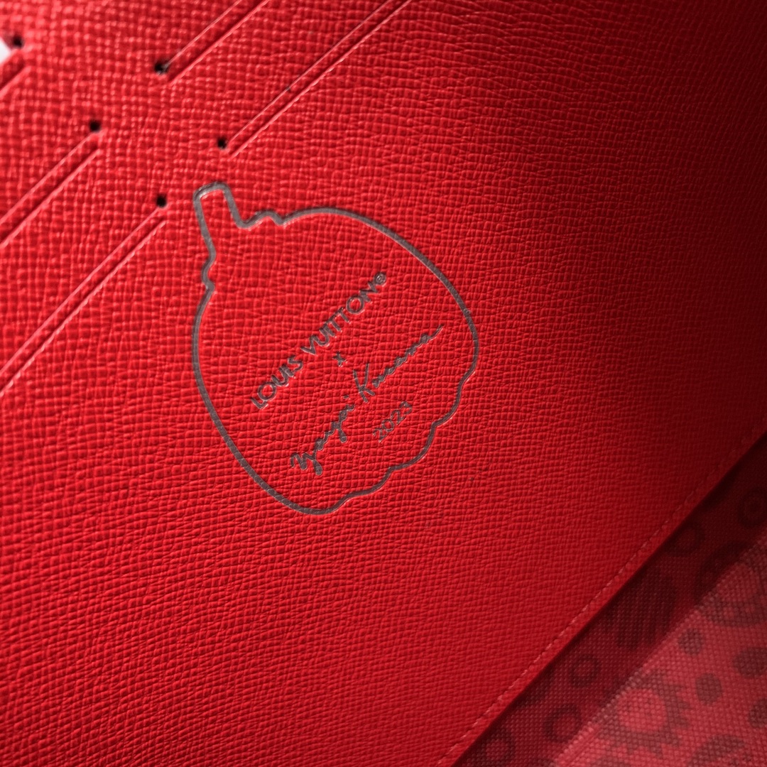 M81982剌繡 CHAIN LV手袋 路易斯·威登￥1480-頂級1:1精品高仿包包香港台灣批發價格推薦微信哪裡買