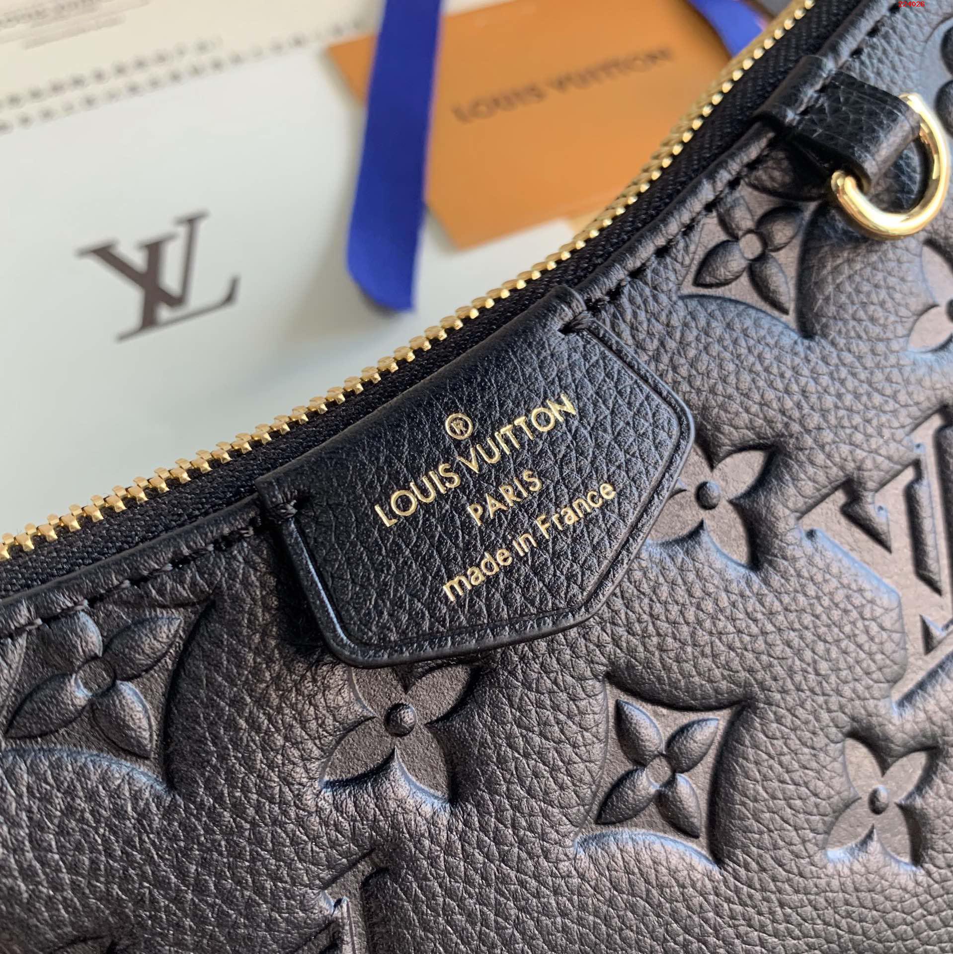 LV M81066 黑色 Easy Pouch On Strap 手袋 路易斯·威登￥1480-頂級1:1精品高仿包包香港台灣批發價格推薦微信哪裡買