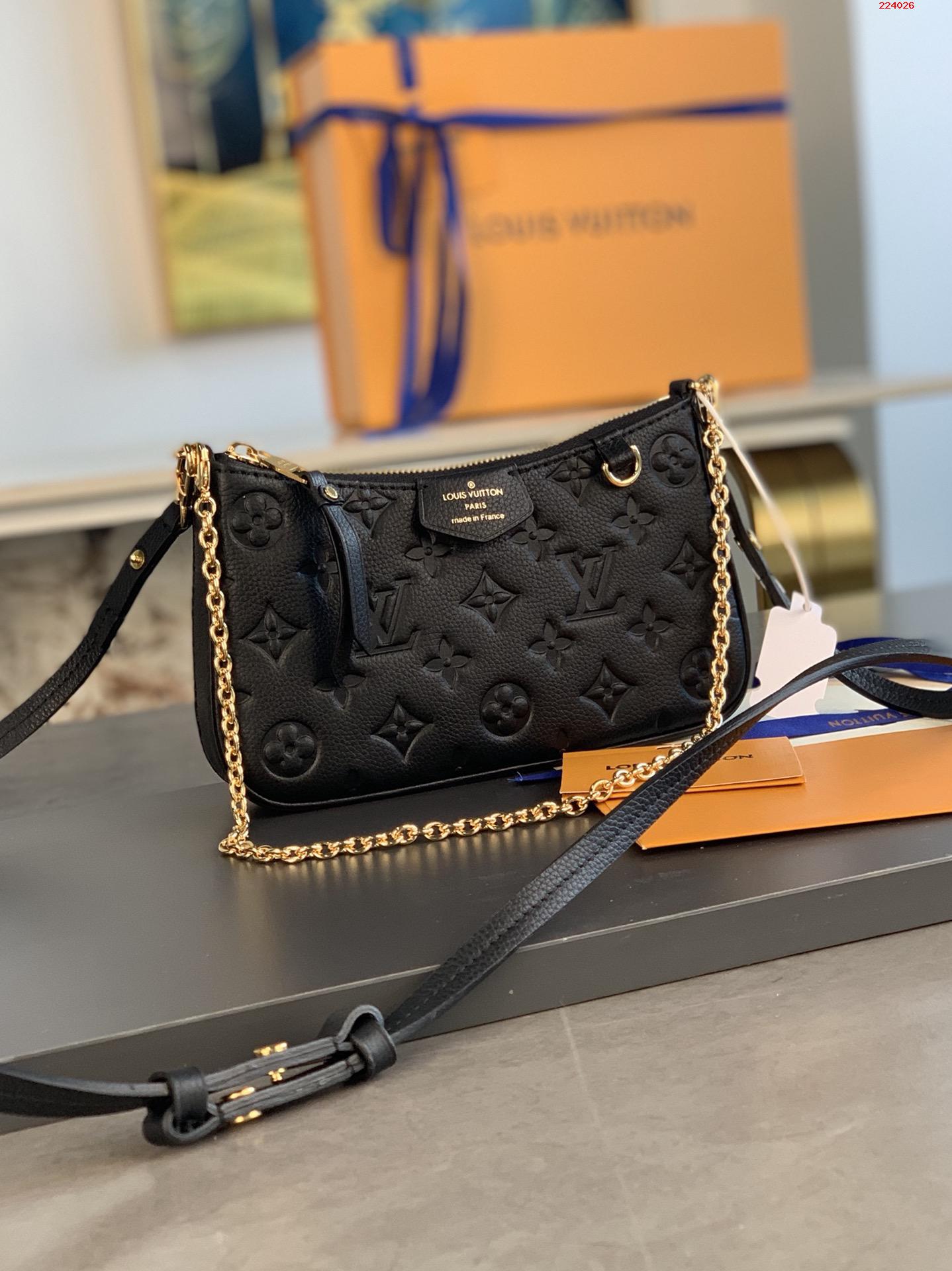 LV M81066 黑色 Easy Pouch On Strap 手袋 路易斯·威登￥1480-頂級1:1精品高仿包包香港台灣批發價格推薦微信哪裡買