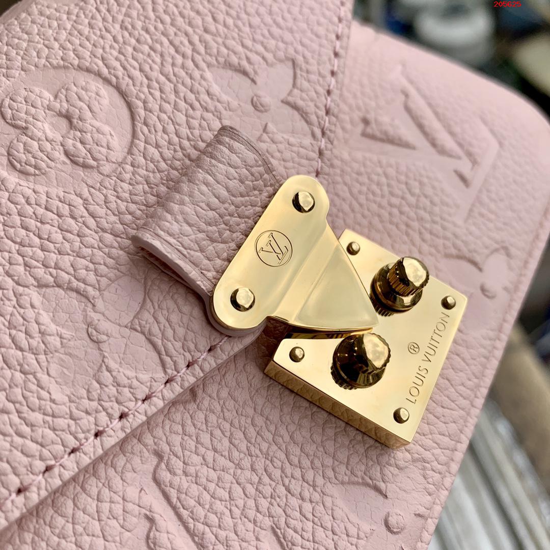 原單M81389玫瑰粉  Micro Métis 鏈條包取材柔軟的 Monogram Empreinte 皮革LV 路易斯·威登￥1480-頂級1:1精品高仿包包香港台灣批發價格推薦微信哪裡買