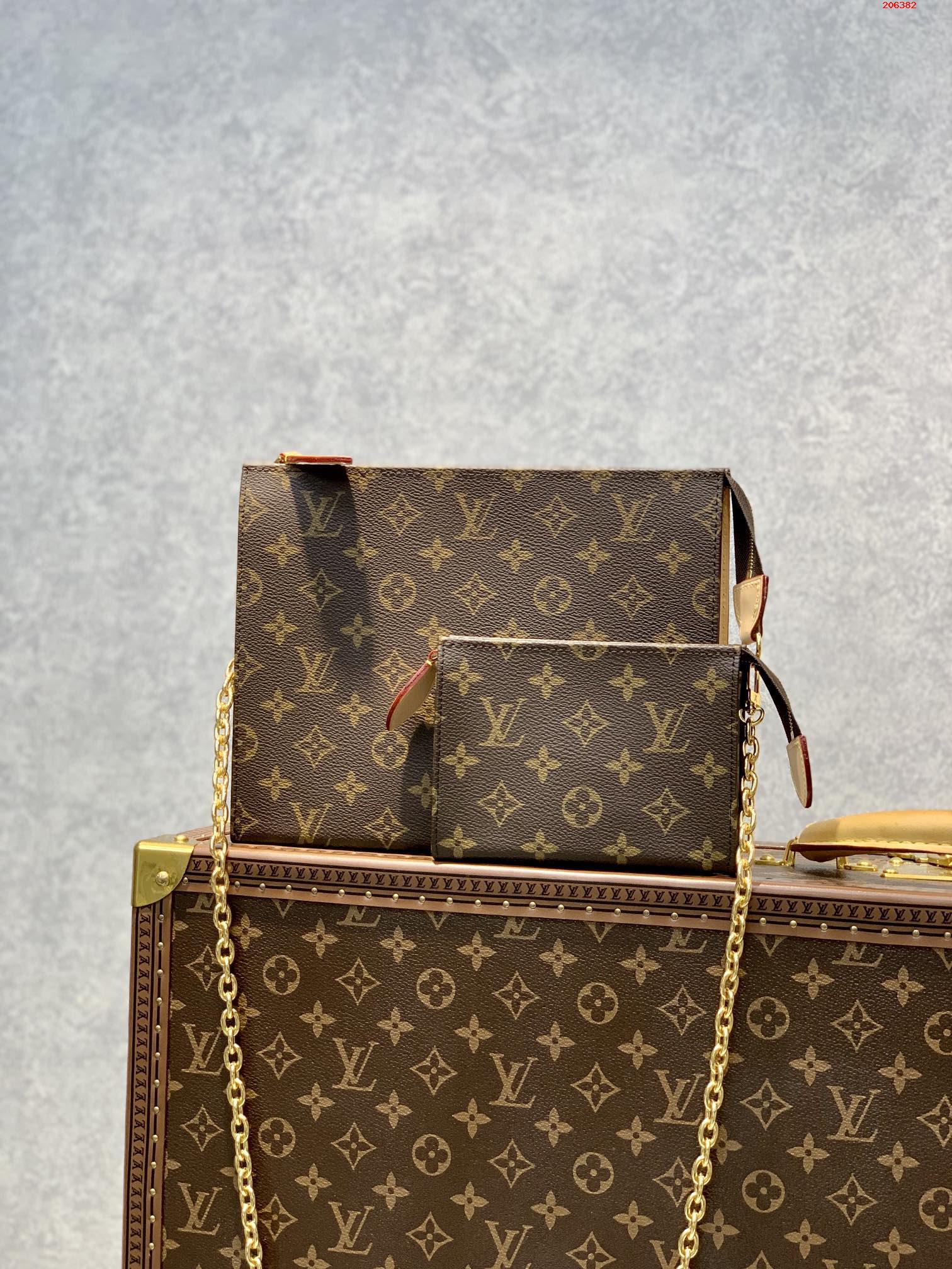 原單M47543老花套裝 Monogram Eclipse帆佈裁制而成LV 路易斯·威登￥ 1480-頂級1:1精品高仿包包香港台灣批發價格推薦微信哪裡買