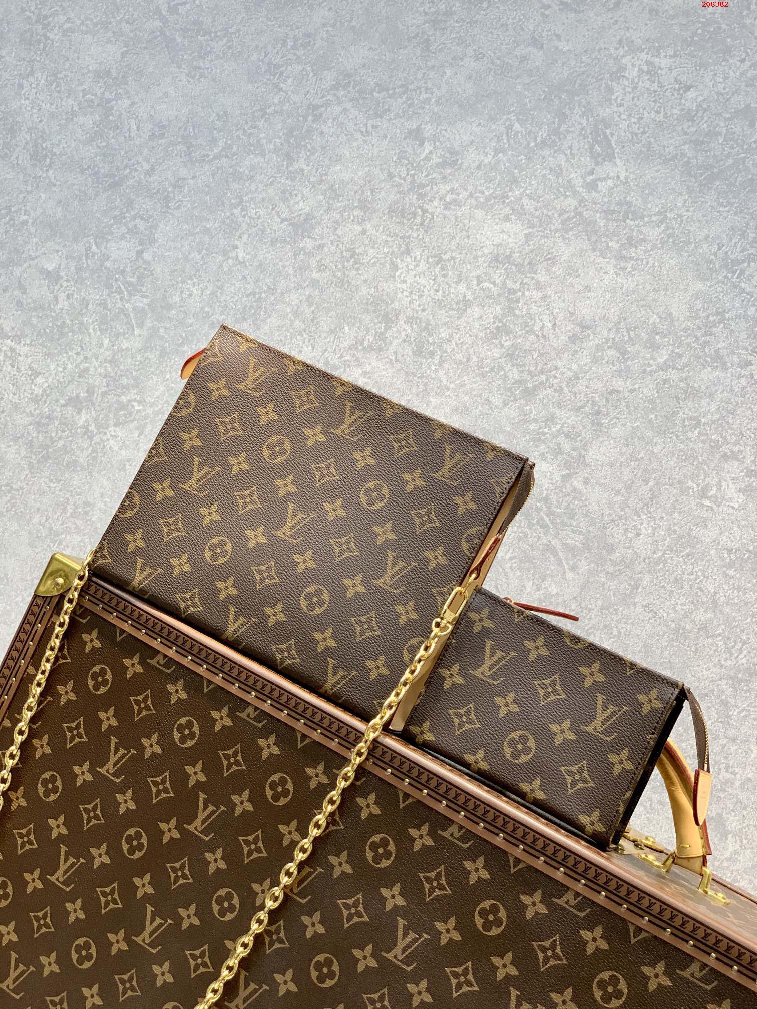 原單M47543老花套裝 Monogram Eclipse帆佈裁制而成LV 路易斯·威登￥ 1480-頂級1:1精品高仿包包香港台灣批發價格推薦微信哪裡買