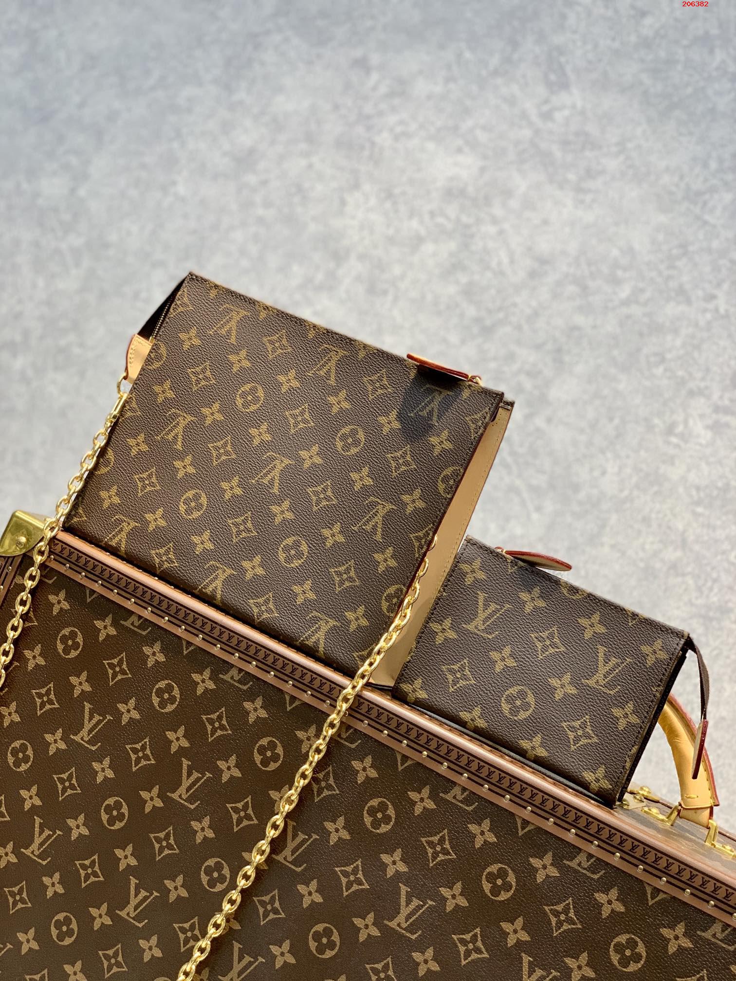 原單M47543老花套裝 Monogram Eclipse帆佈裁制而成LV 路易斯·威登￥ 1480-頂級1:1精品高仿包包香港台灣批發價格推薦微信哪裡買