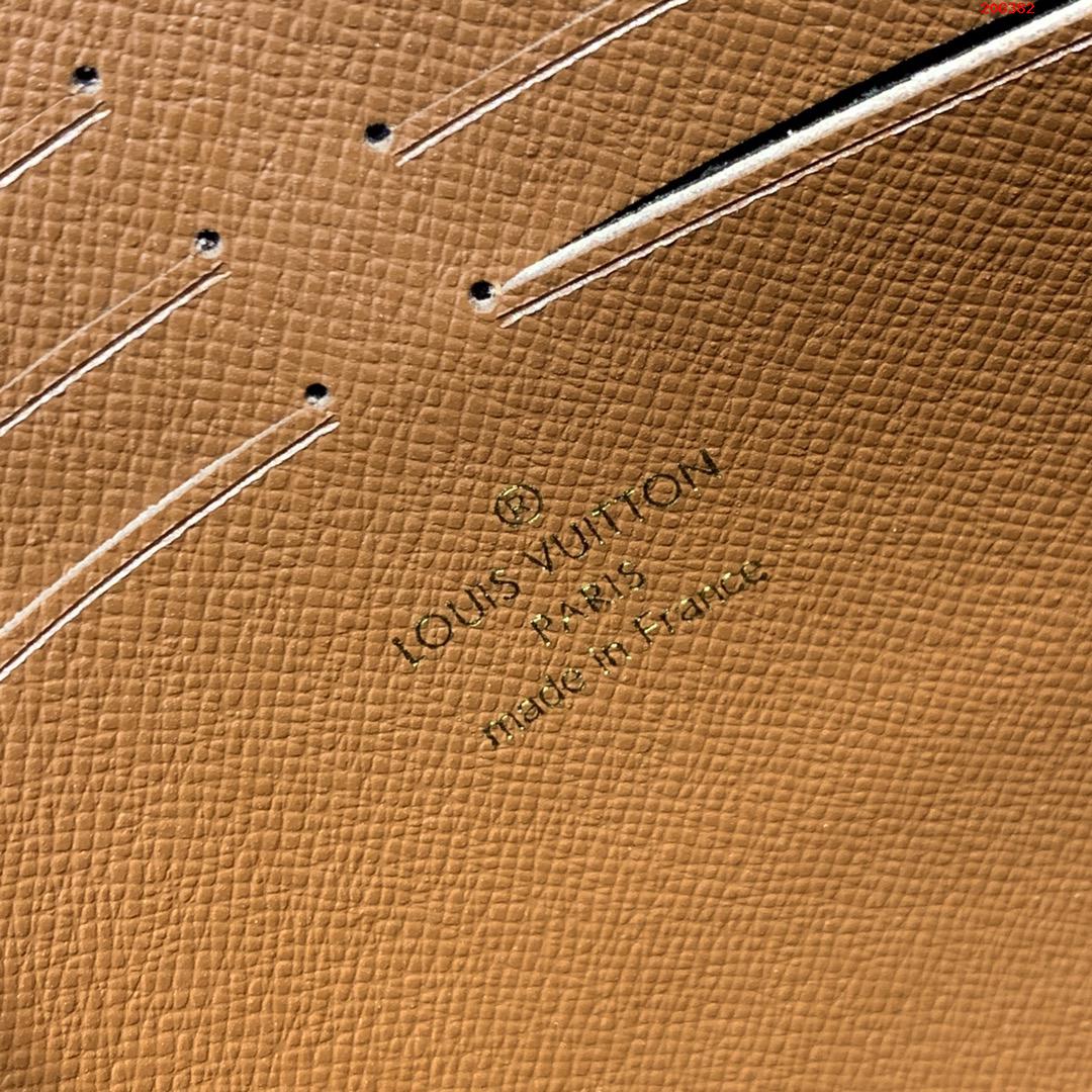 原單M47543老花套裝 Monogram Eclipse帆佈裁制而成LV 路易斯·威登￥ 1480-頂級1:1精品高仿包包香港台灣批發價格推薦微信哪裡買