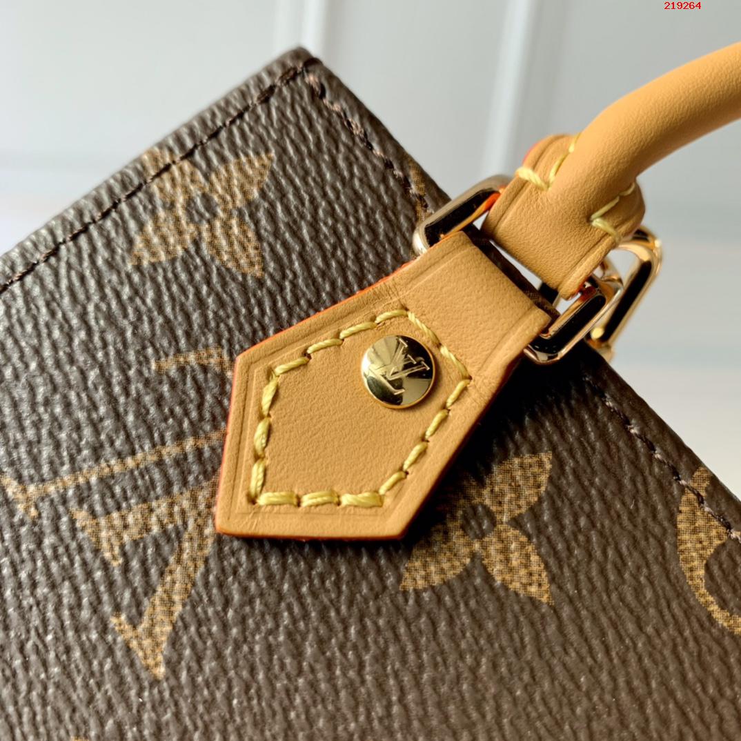 LV原單 M81259 Petit Sac Plat 手袋以 Monogram 帆佈演繹路易威登標誌性 路易斯·威登￥1480-頂級1:1精品高仿包包香港台灣批發價格推薦微信哪裡買