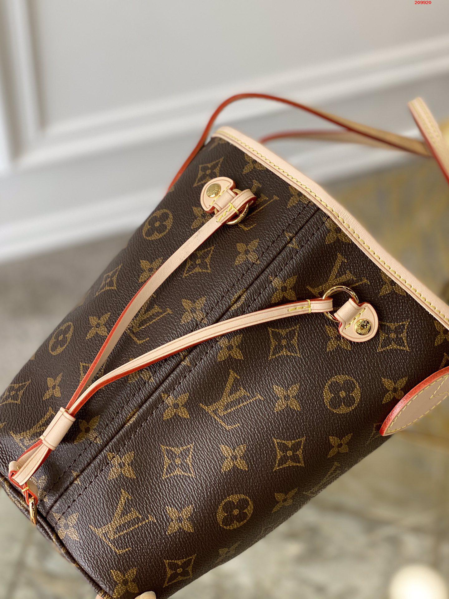 原單 NEVERFULL 小號購物袋 M41000杏裏 Neverfull 小號手提包LV 路易斯·威登￥1480-頂級1:1精品高仿包包香港台灣批發價格推薦微信哪裡買