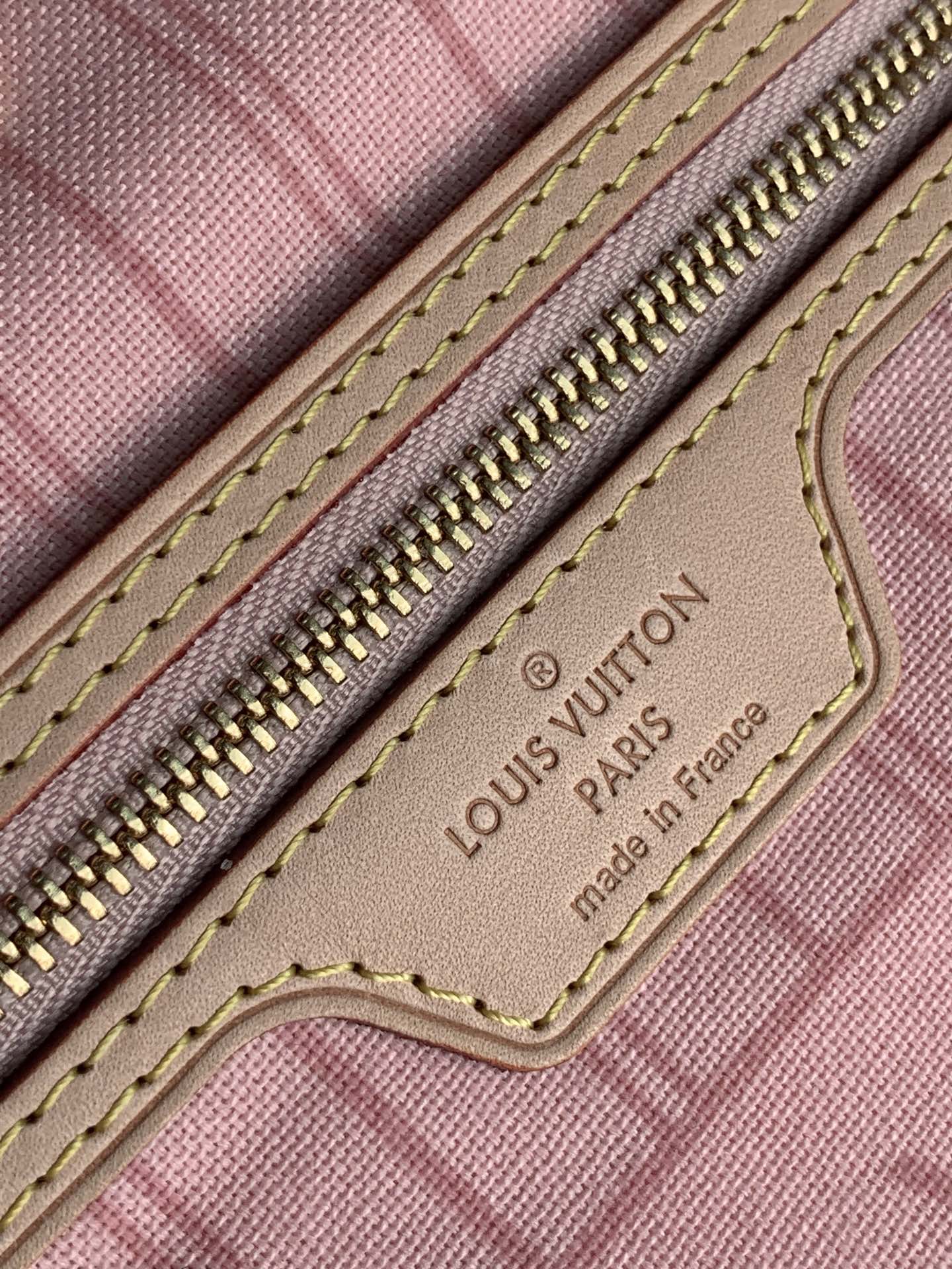 原單 NEVERFULL 小號購物袋 N41363粉裏 Neverfull 小號手提包LV 路易斯·威登￥1480-頂級1:1精品高仿包包香港台灣批發價格推薦微信哪裡買