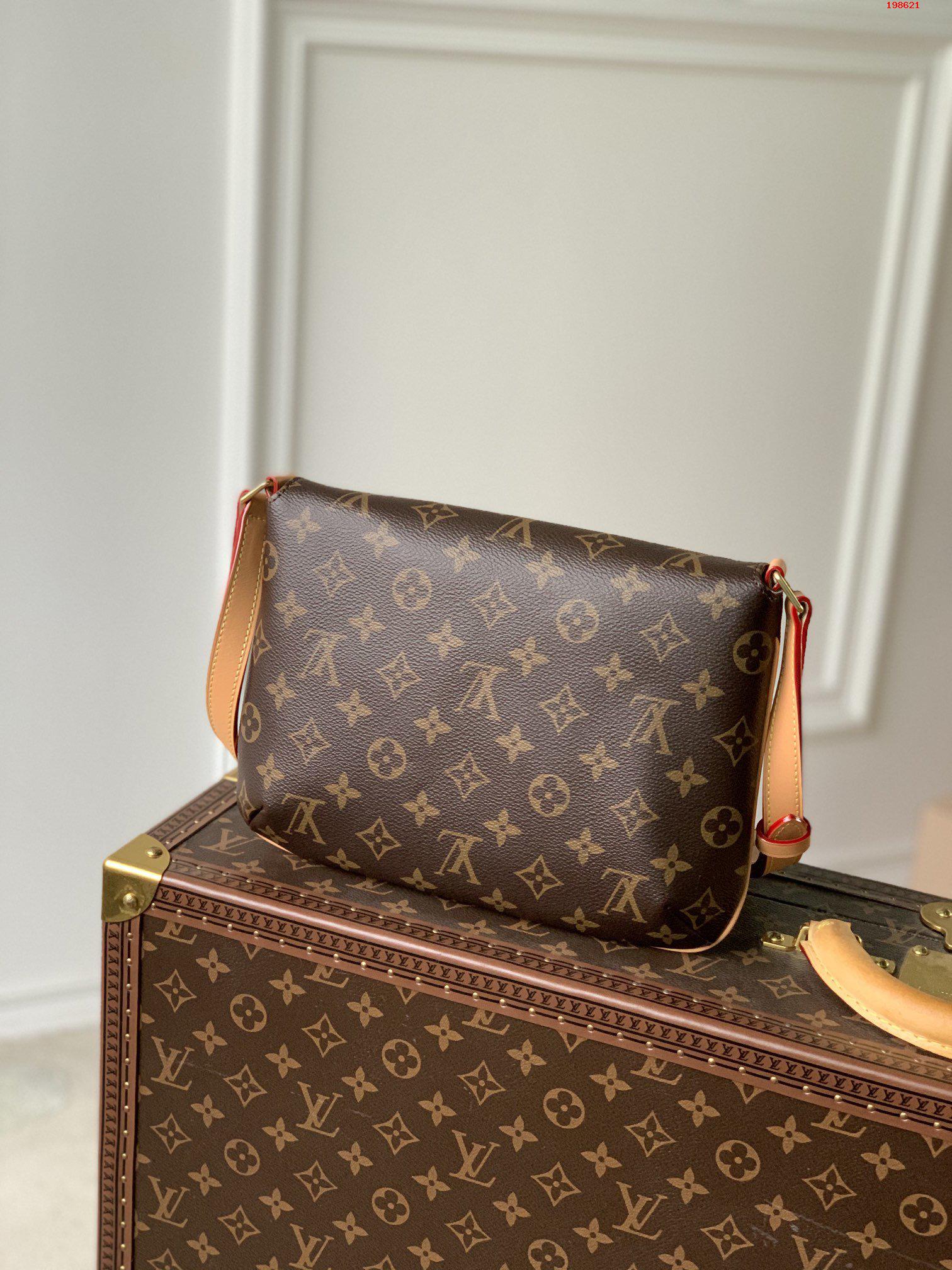 LV M51257中古單肩包 靈感源自路易.威登檔案館的復古細節路易斯·威登￥1480-頂級1:1精品高仿包包香港台灣批發價格推薦微信哪裡買