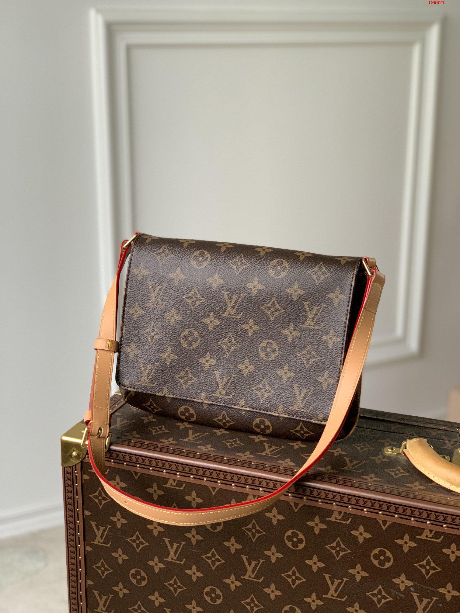 LV M51257中古單肩包 靈感源自路易.威登檔案館的復古細節路易斯·威登￥1480-頂級1:1精品高仿包包香港台灣批發價格推薦微信哪裡買