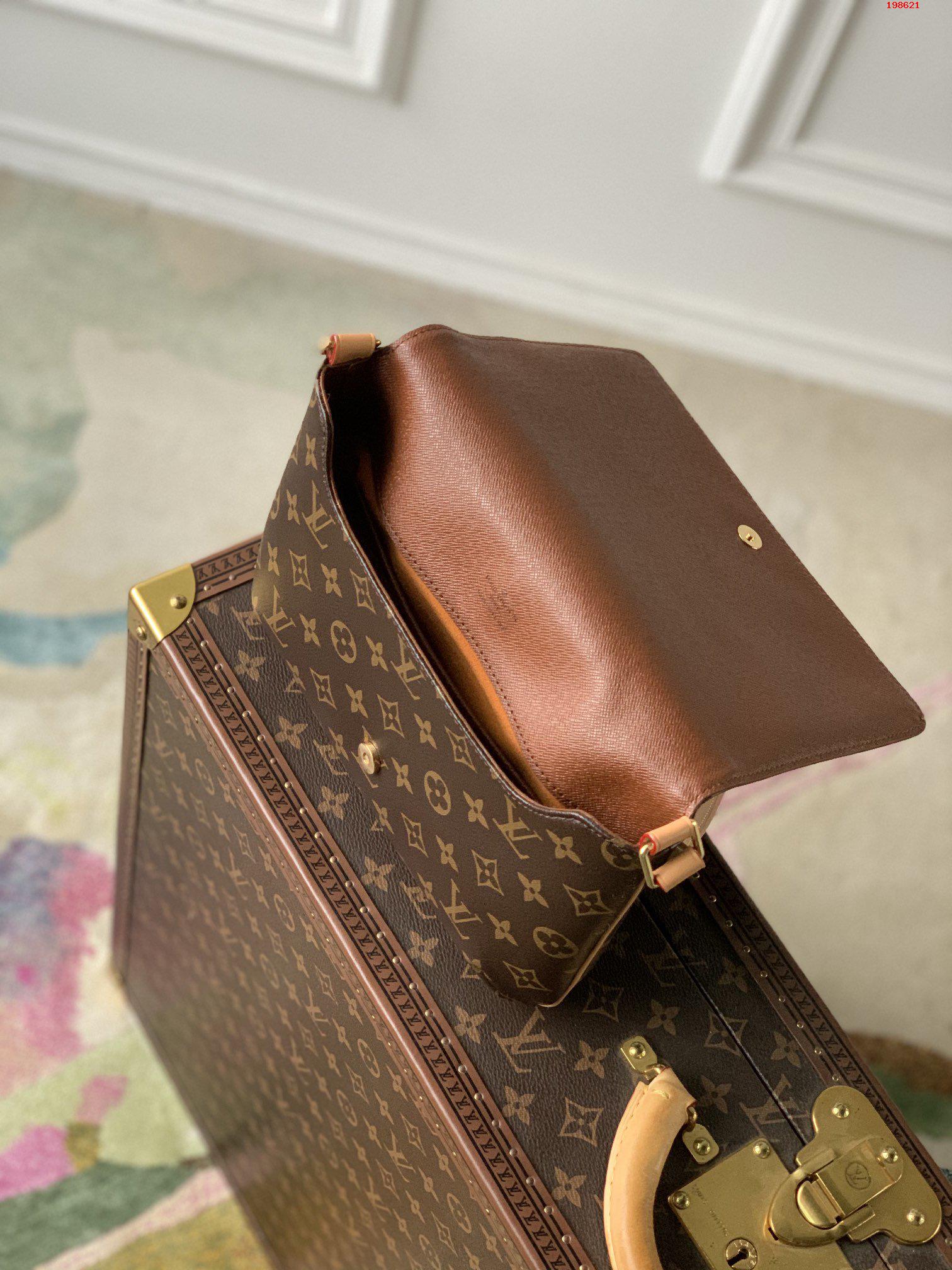 LV M51257中古單肩包 靈感源自路易.威登檔案館的復古細節路易斯·威登￥1480-頂級1:1精品高仿包包香港台灣批發價格推薦微信哪裡買