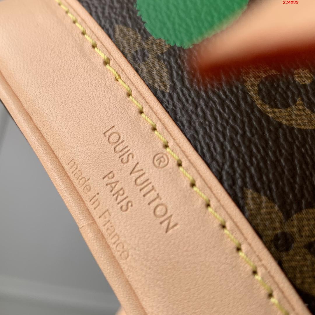 M81863路易威登與草間彌生二次推出合作繫列 將 LV x YK Nano Noé 水桶包引入前衛藝術領域LV 路易斯·威登￥1480-頂級1:1精品高仿包包香港台灣批發價格推薦微信哪裡買