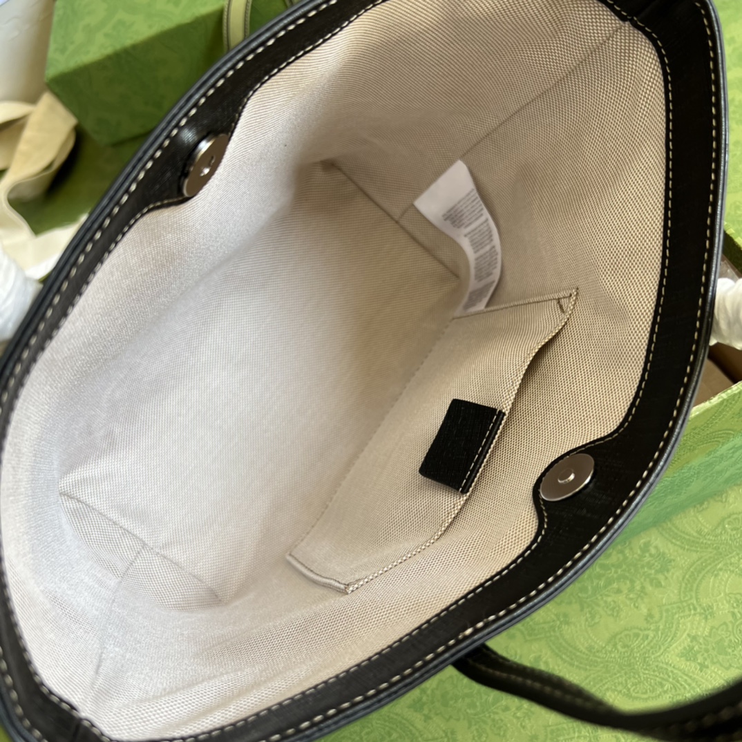 GUUCCCI兒童包 古奇 型號 410812尺寸 21*20*10cm 顏色 黑色 冰墩墩￥880-頂級1:1精品高仿包包香港台灣批發價格推薦微信哪裡買