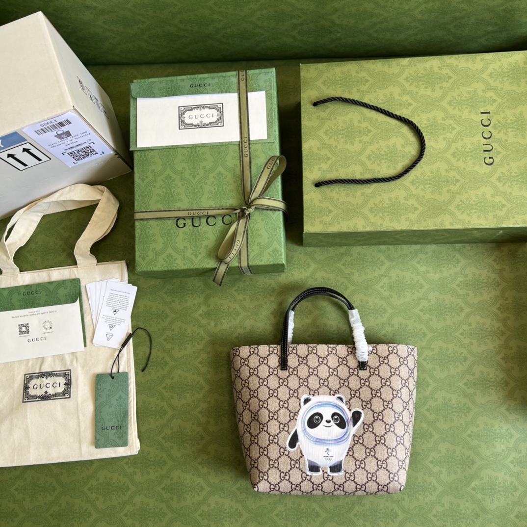 GUUCCCI兒童包 古奇 型號 410812尺寸 21*20*10cm 顏色 黑色 冰墩墩￥880-頂級1:1精品高仿包包香港台灣批發價格推薦微信哪裡買